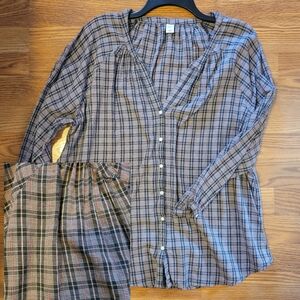 Old Navy black plaid w/ pink stripe top
